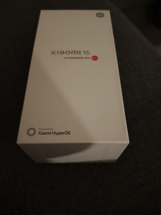 Чисто нов  Xiaomi 15  16RAM/512GB 5G Black глобална верс