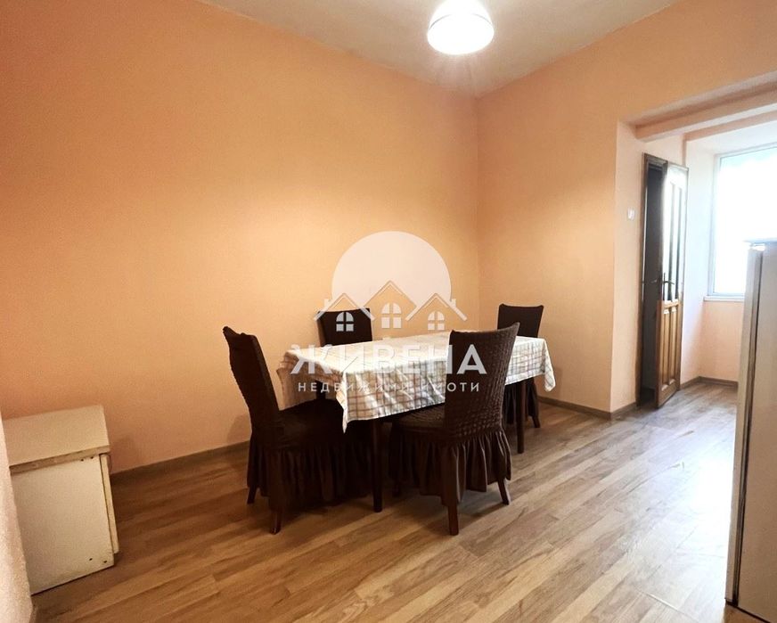 Продава се Тристаен апартамент в Варна, Център - 104 кв.м за 2116 €/кв.м - Снимка #1