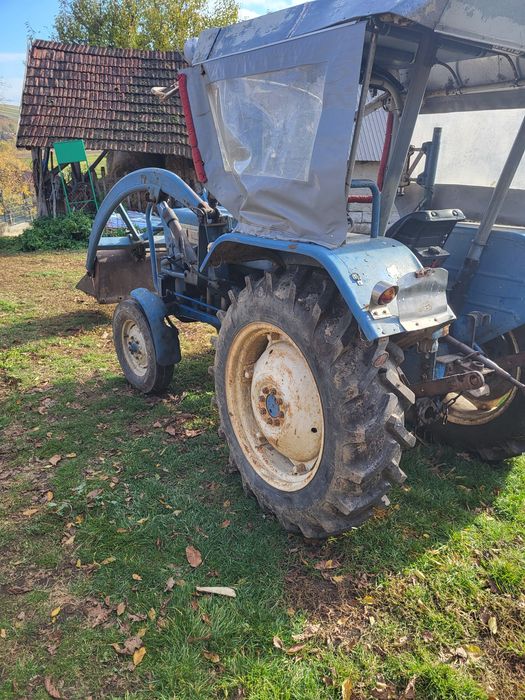 Vand tractor ford 2000