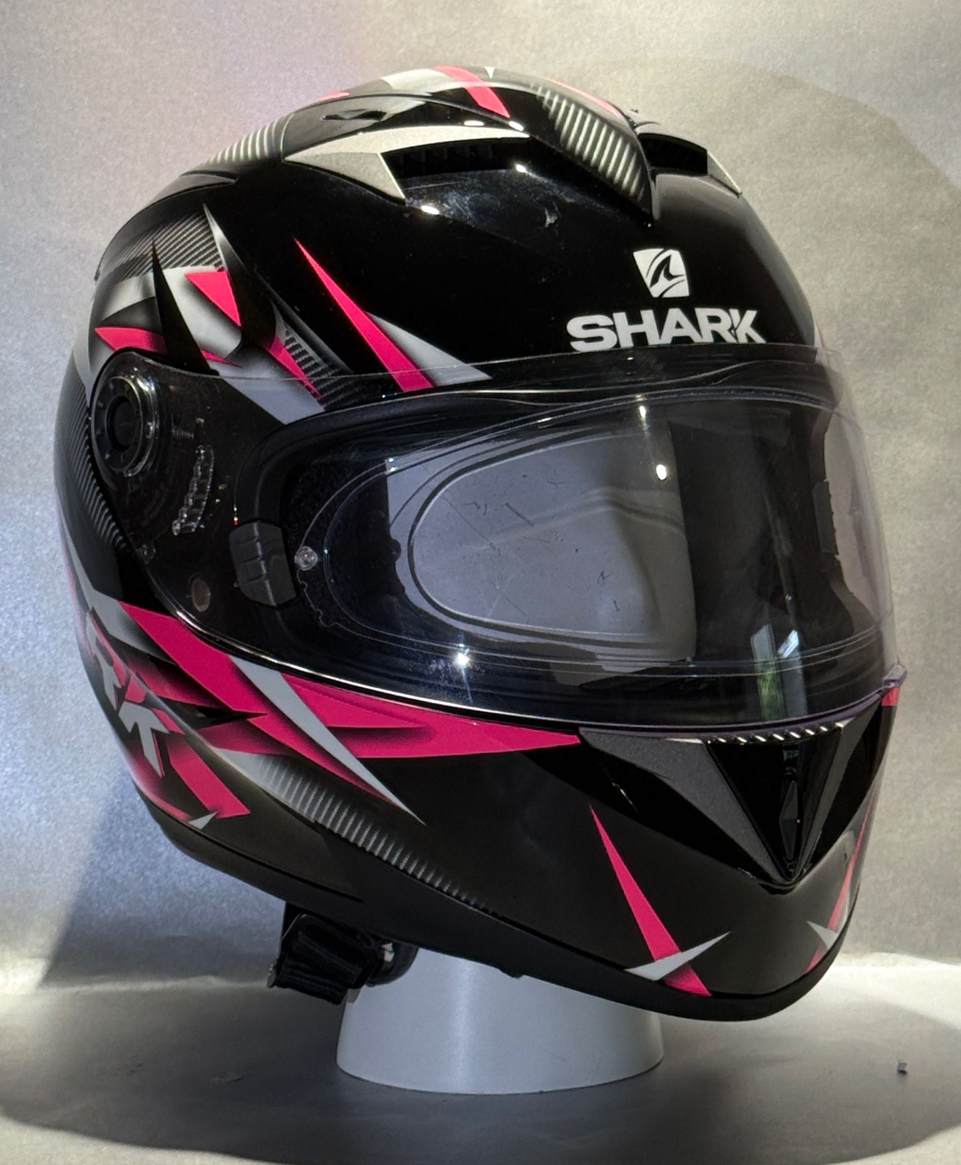 Каска за мотор Shark S 700 Nasty размер S в много добро състояние.