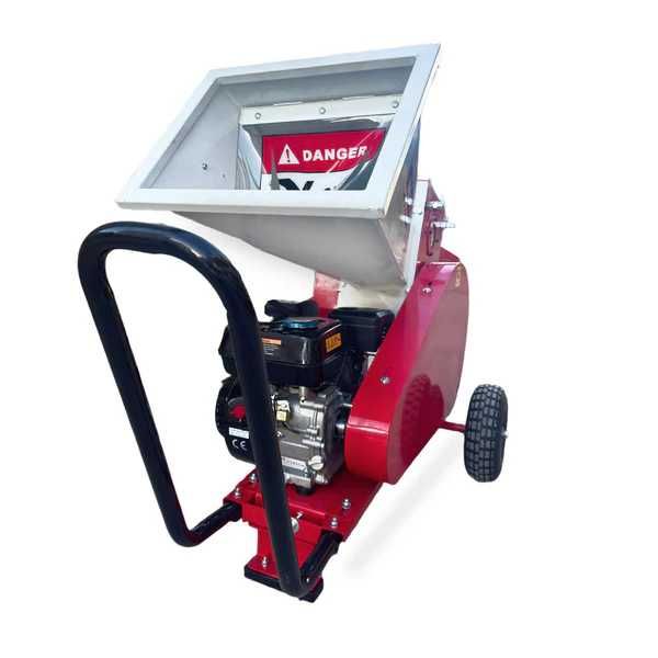 Tocator de crengi model AM-70-BD