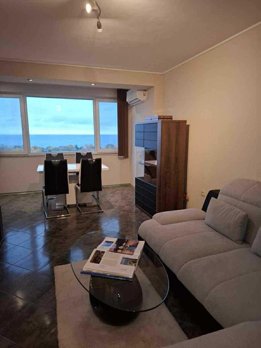 Дава се под наем Тристаен апартамент в Варна, Чайка - 78 кв.м за 613 € - Снимка #1