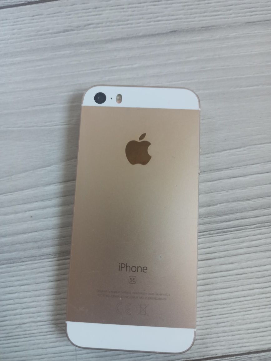 Vând iphone defect