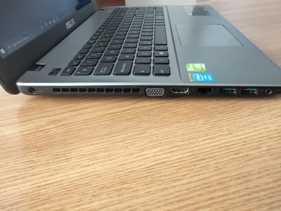 i7 Asus A550L in foarte bune conditii