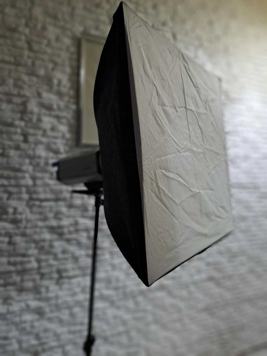 Студийно осветление:Моноблок Fomax L-250A - 2 броя