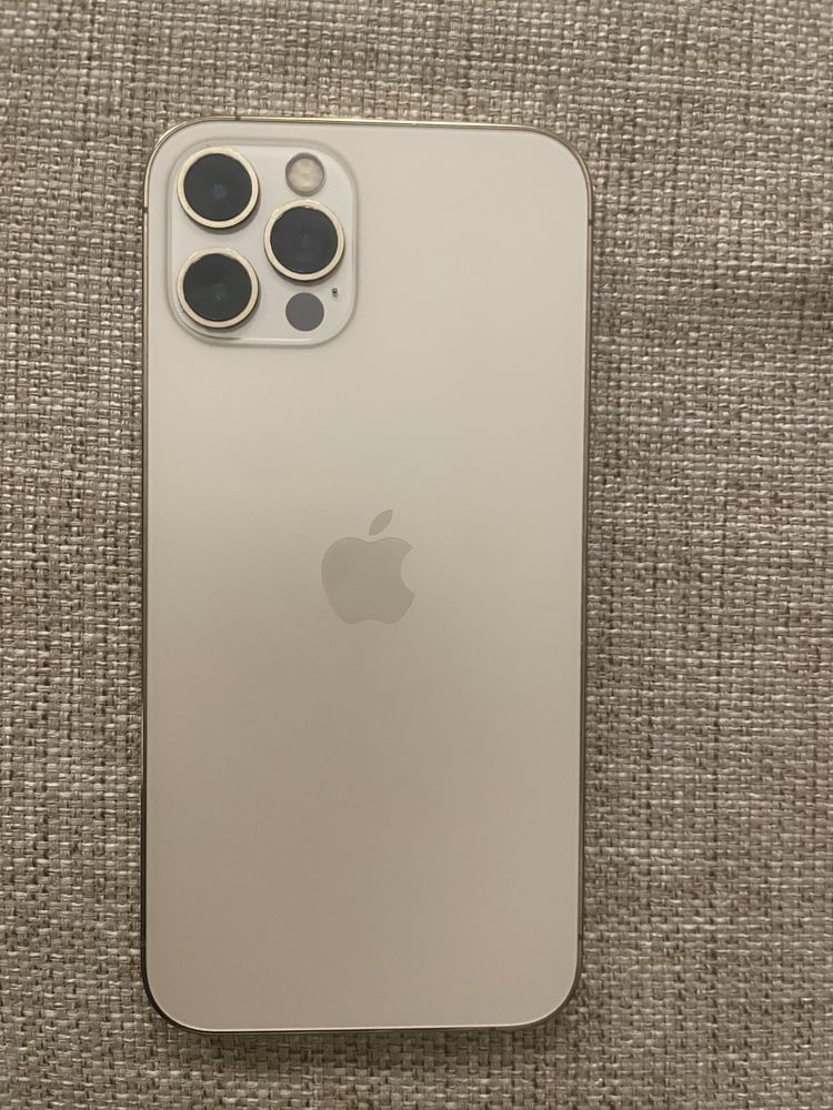 i phone 12 pro  gold като нов