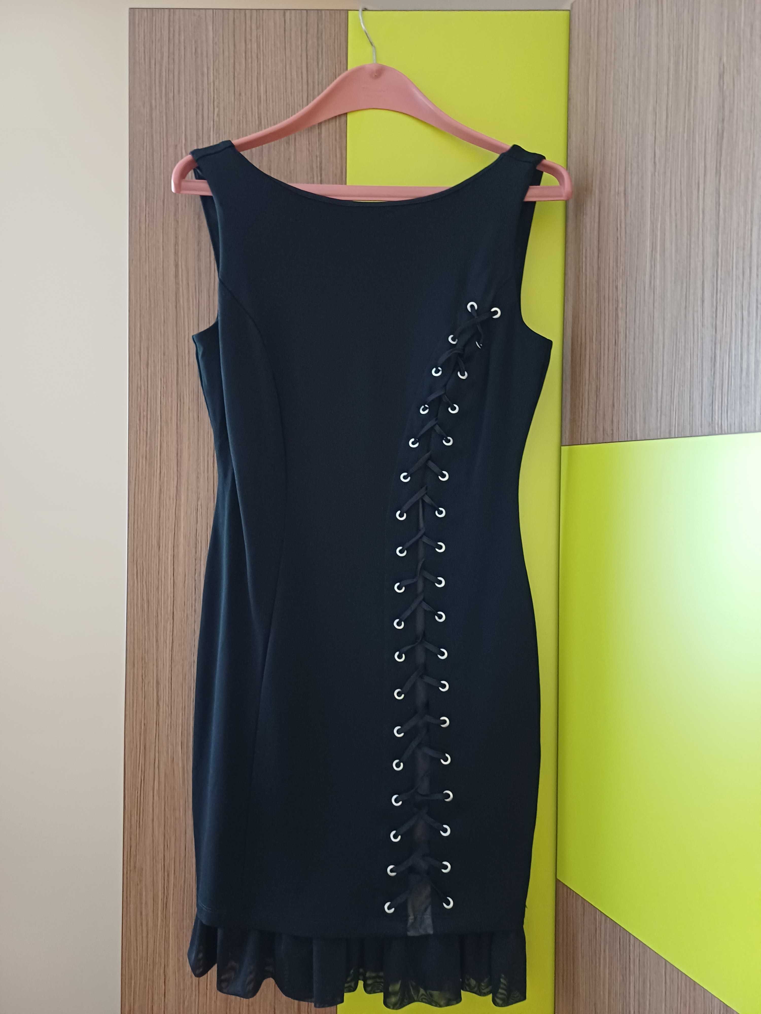 Рокля размер М Guess