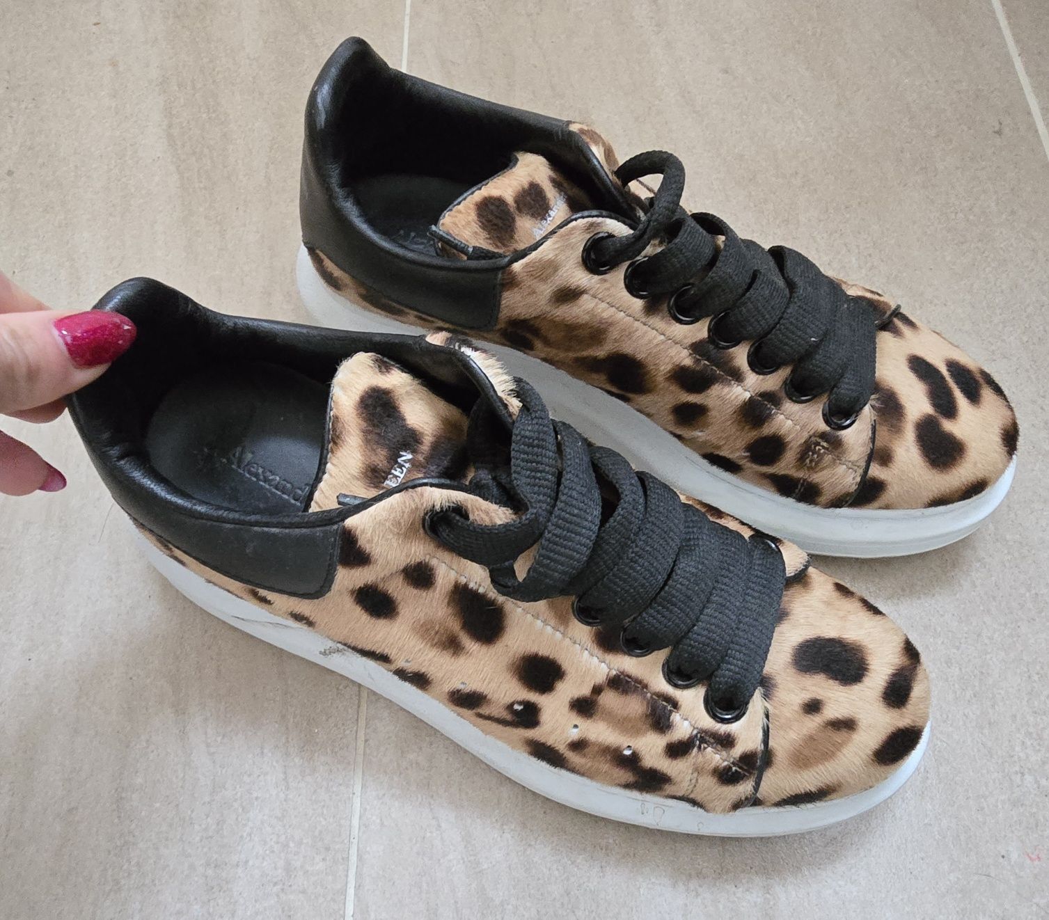 Дамски маратонки Alexander Mcqueen,оригинални, ,номер 37,