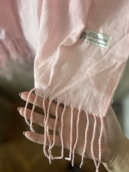 Колекция зимни топли шалове