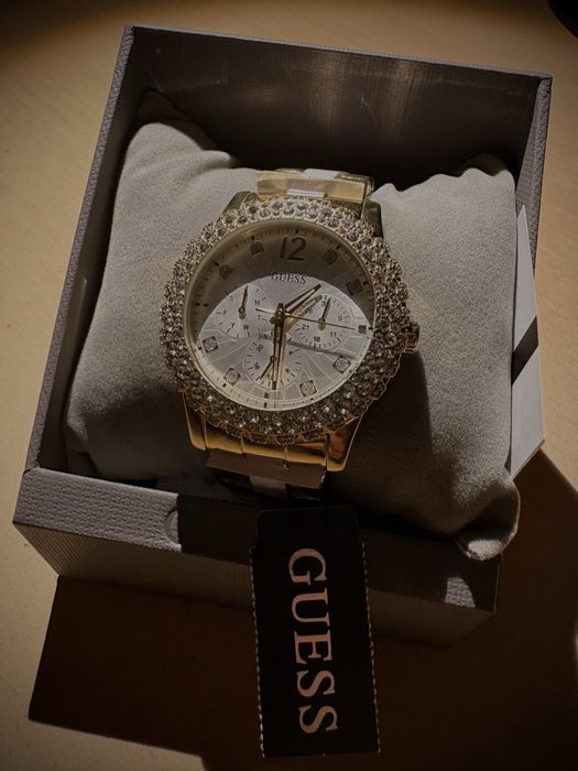 Дамски часовник Guess