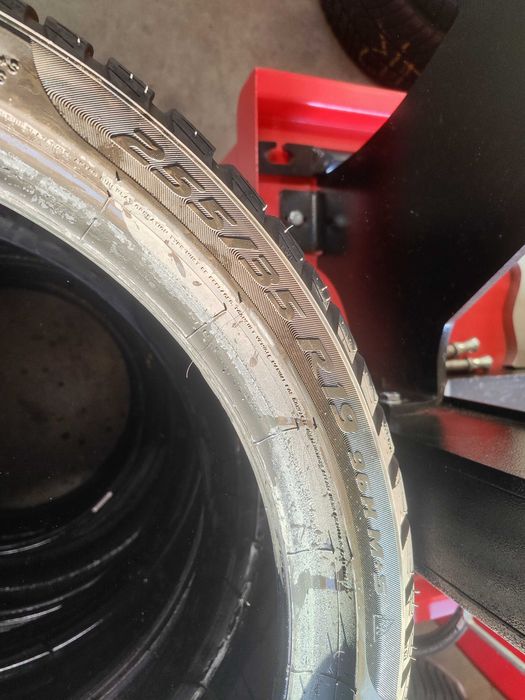 2бр. зимни гуми 255/35/19 Pirelli