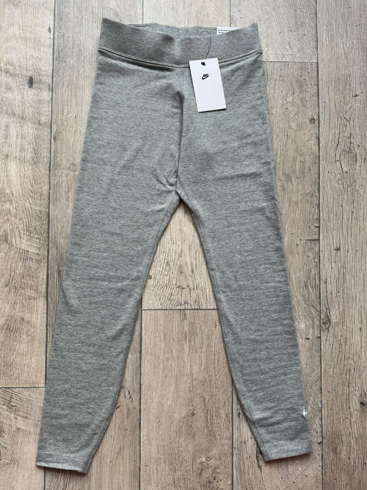 Оригинален клин Nike 7/8 XS