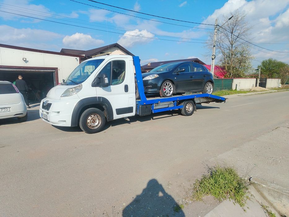 Platforma tractări asistenta rutiera