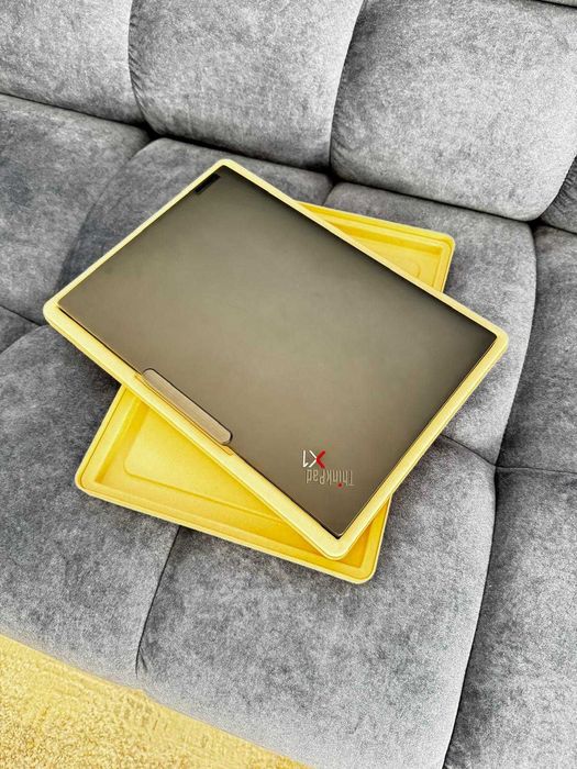 Laptop Lenovo X1 Carbon Gen 12 14" 2.8K OLED Ultra 7 155H 32GB Ram 2TB