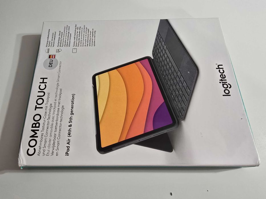 Husa cu tastatura si trackpad detasabile Logitech Combo Touch iPad Air