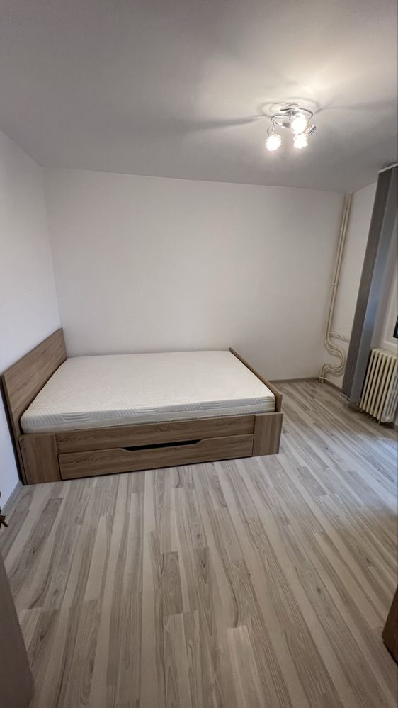Proprietar vand apartament