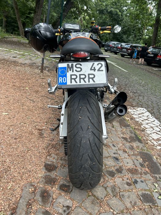 Cafe racer-gsxr-750