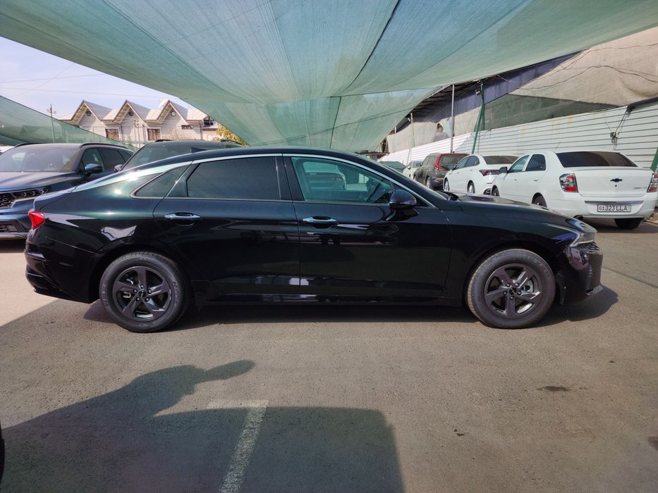 Kia K5  2023  yil