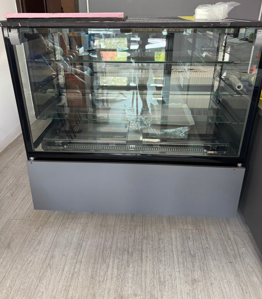 Vitrine frigorifice  cofetarie- 2 buc.