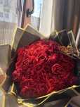buchet de trandafiri satin 300 lei