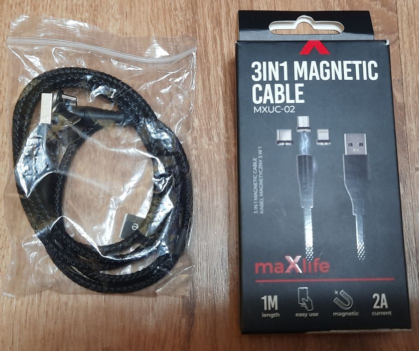 Cablu 3 in 1 USB-C, Micro-USB, Lightning cu conectori magnetici, Nou!