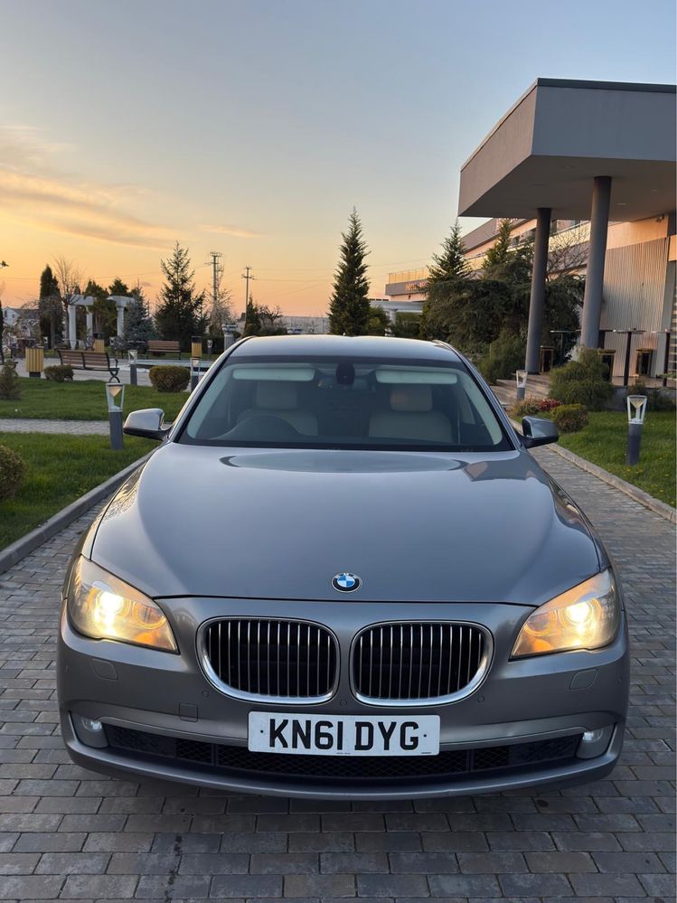 Dezmembrez Bmw F01 3.0 Diesel 245Cp