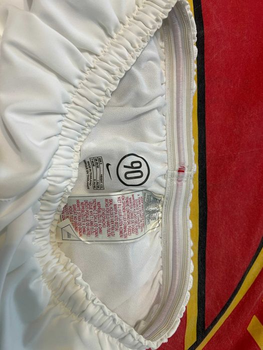 Продавам оригинални шорти на Манчестър Юнайтед/ Manchester United