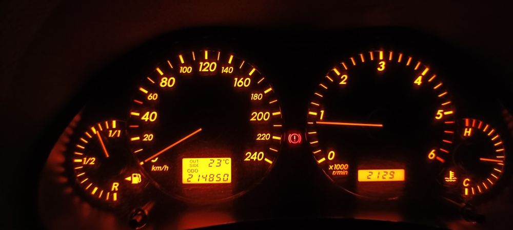 Toyota Avensis T25 2.0 116 CP