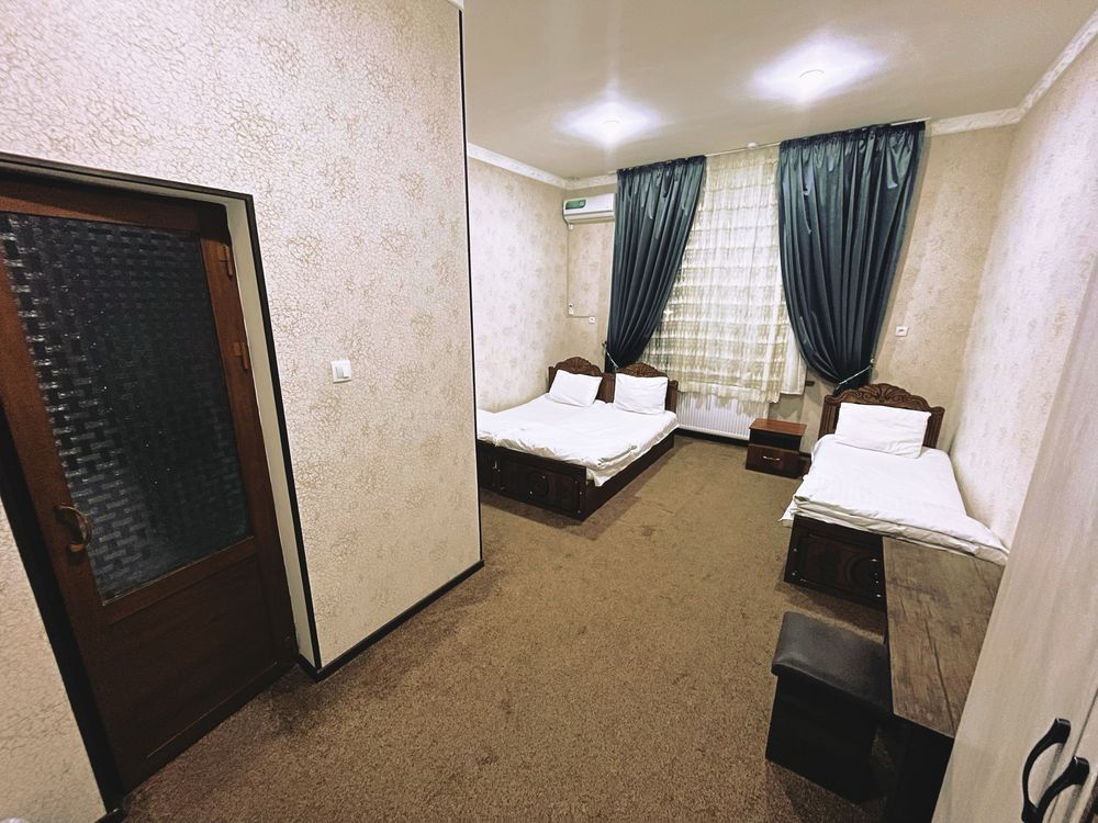 Samarqand shaxrida Hotel Hostel Mehmonxona chopon ota ател отел