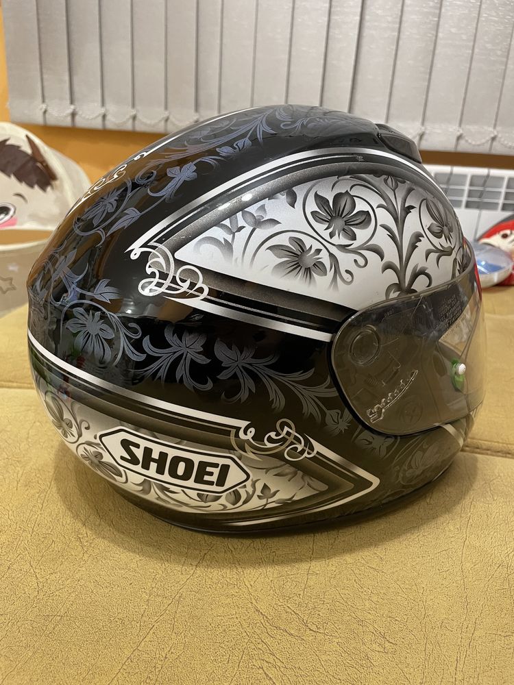 Каска Shoei