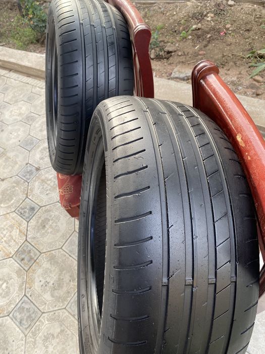 Шины пара 225/50/17 Goodyear без проколов шнуров итд