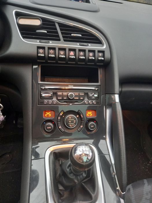 Peugeot 3008 1.6 benzina an 2009