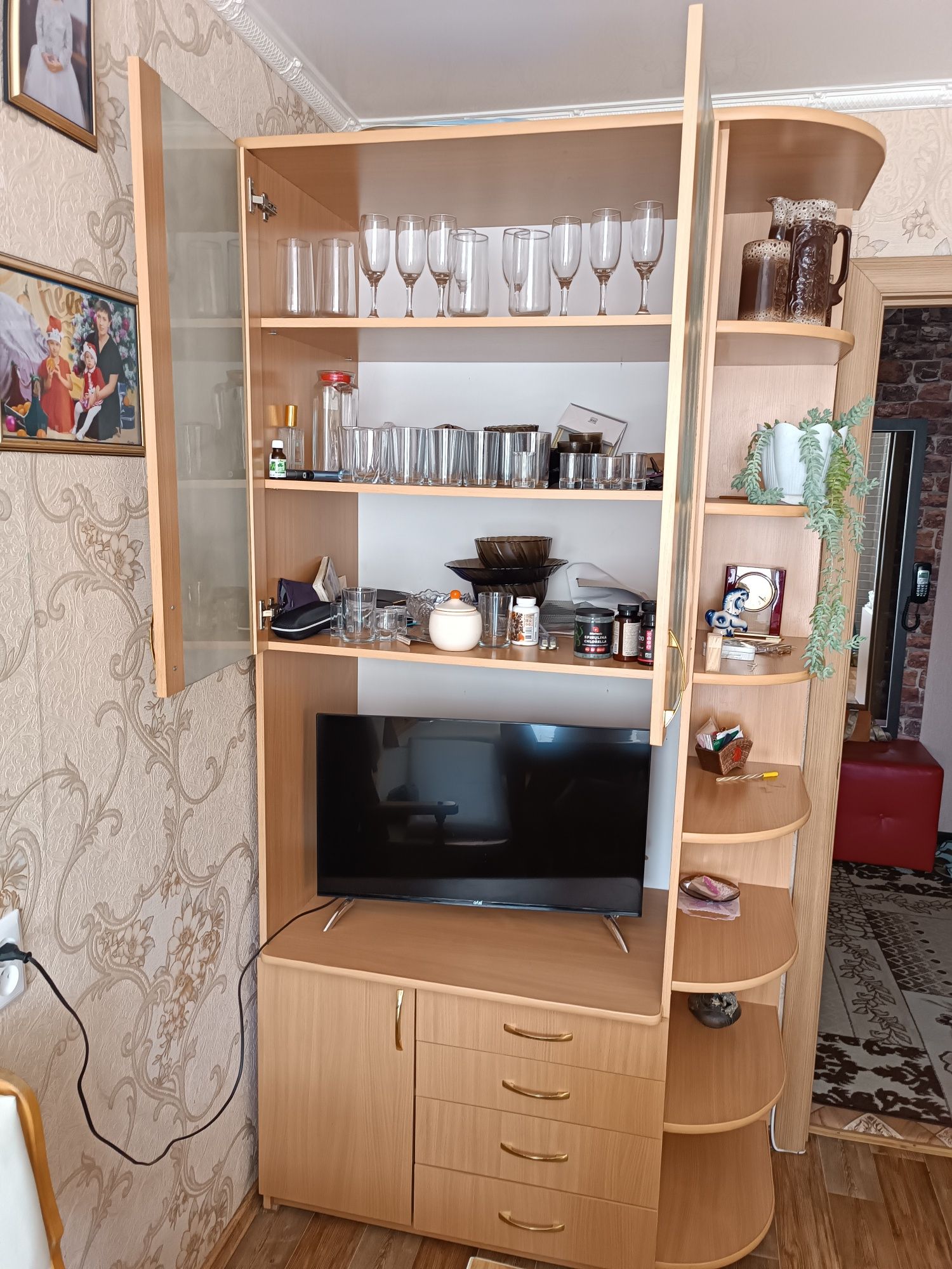 Продам шкаф в хорошем состоянии