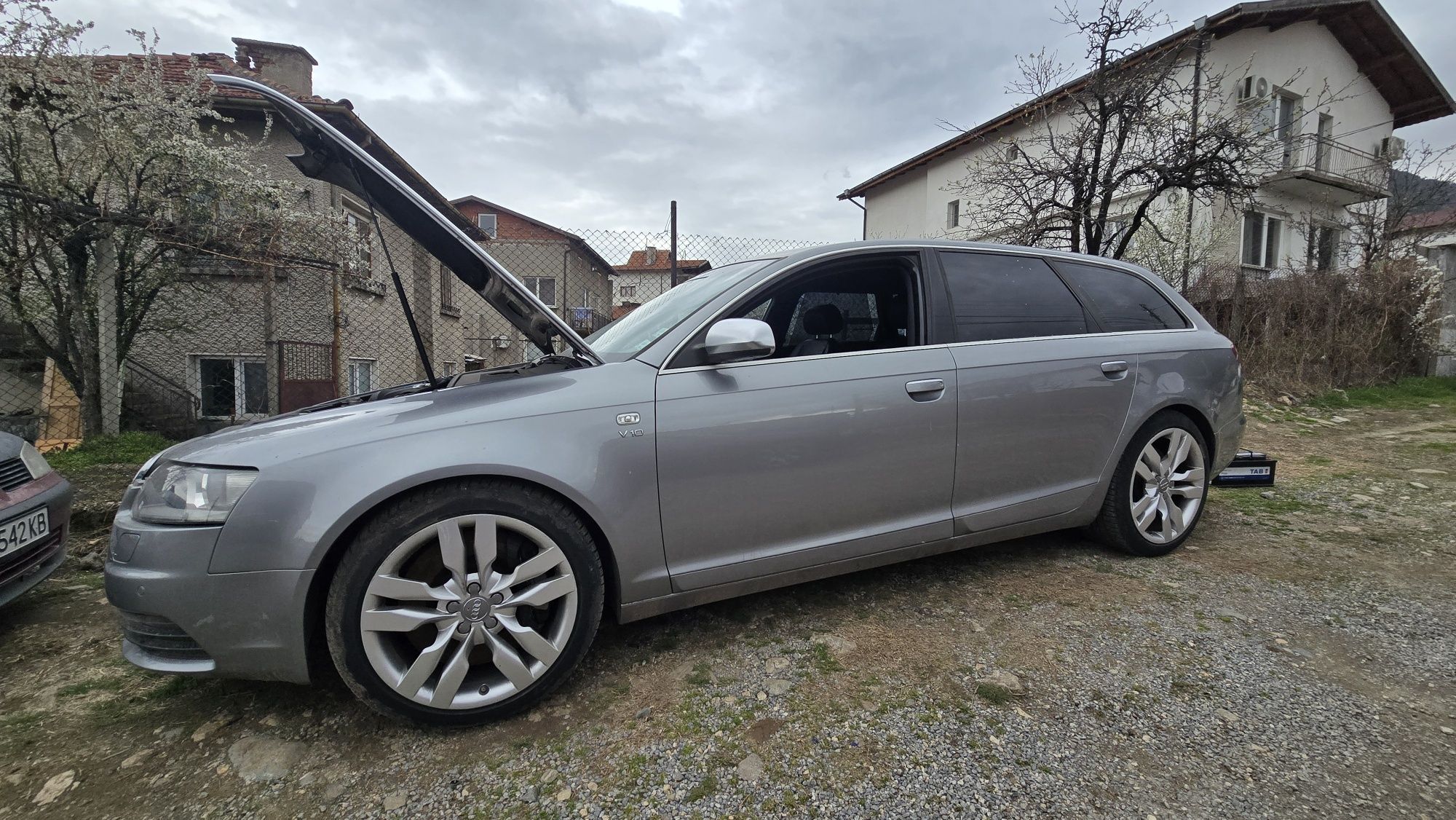 Audi S6 C6 V10 5.2 на части