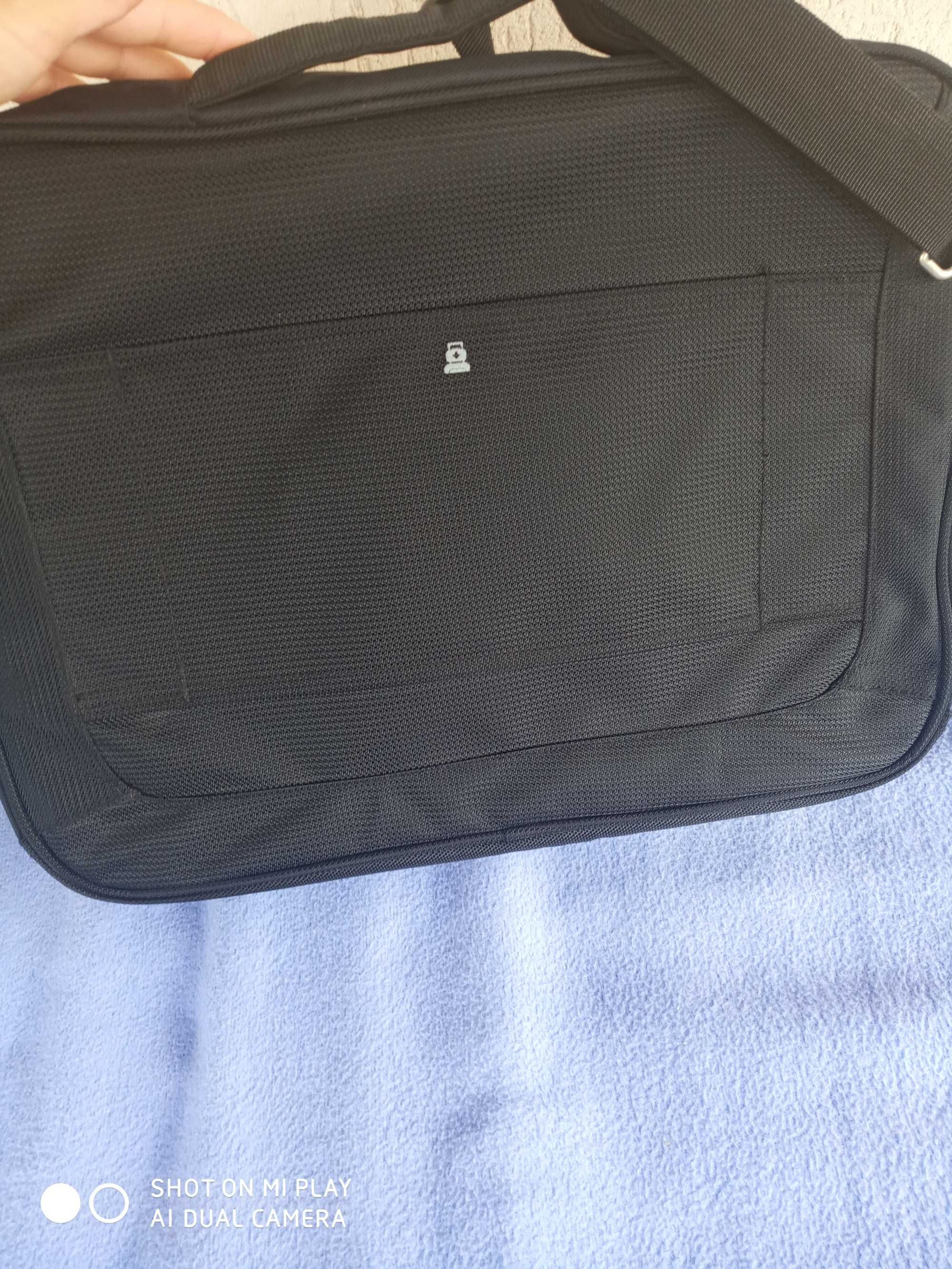 Мъжка чанта за лаптоп Highnsierra.