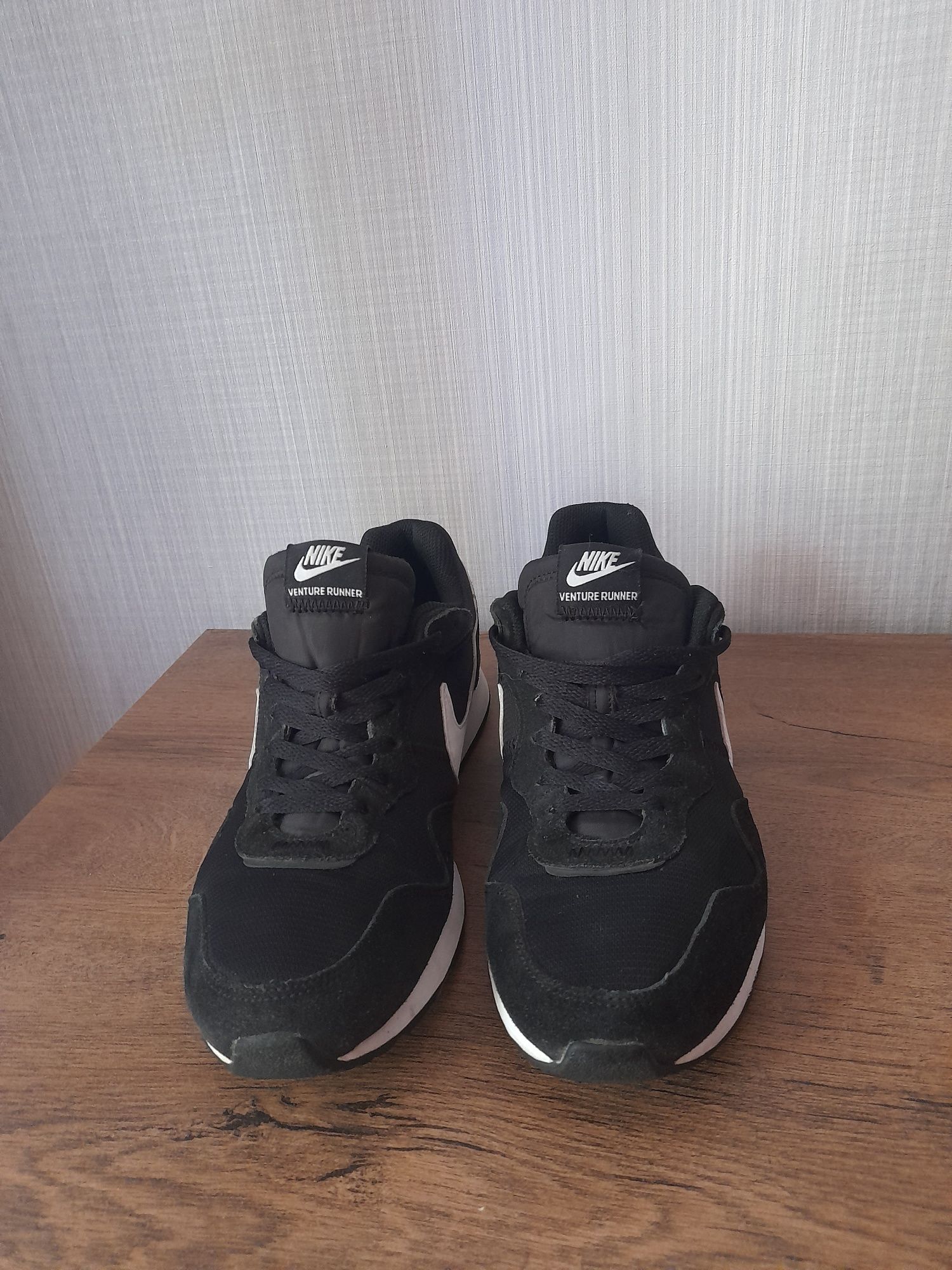 Nike Venture маратонки 42 номер.