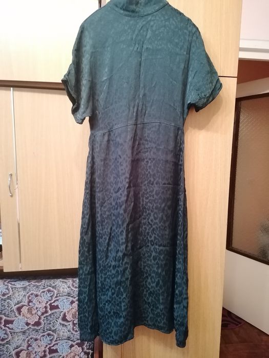 Rochie Reserved verde închis dark green, mărimea 40-L,, spate decupat