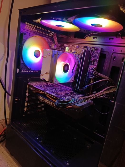 Продам компьютер подайдеть для игр и учебы