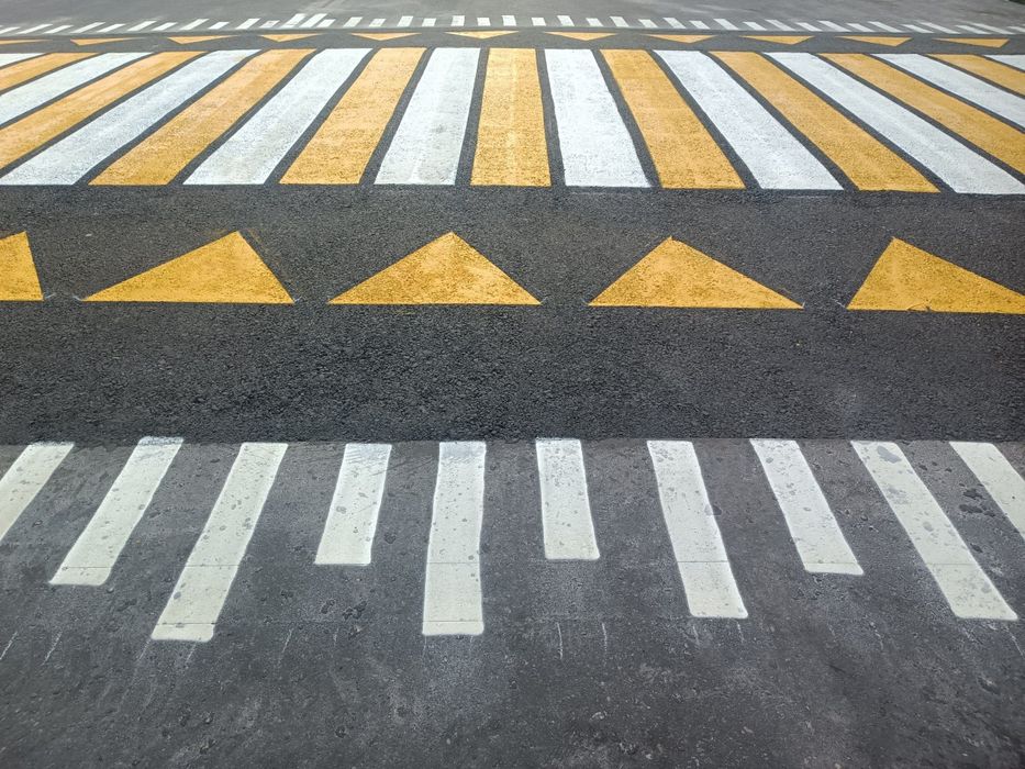 Дорожные знаки. Yo'l belgilari ishlab chiqaramiz.