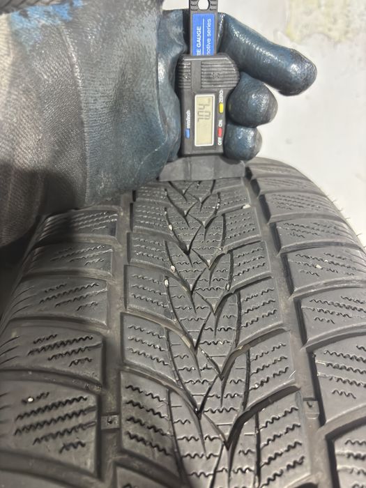 215/55R18 anvelope iarna  7mm