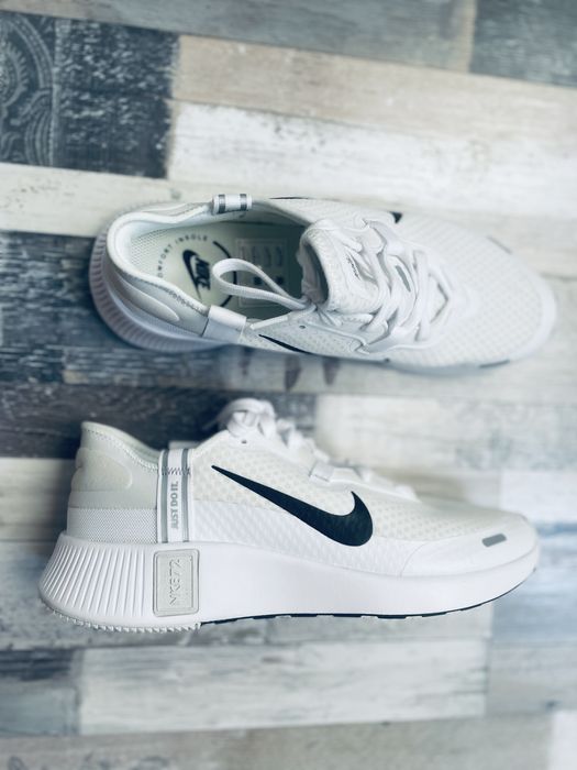 Nike Air Reposto - фитнес маратонки