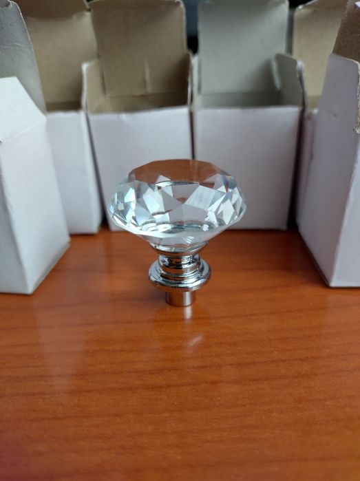 Manere usa tip buton cristal