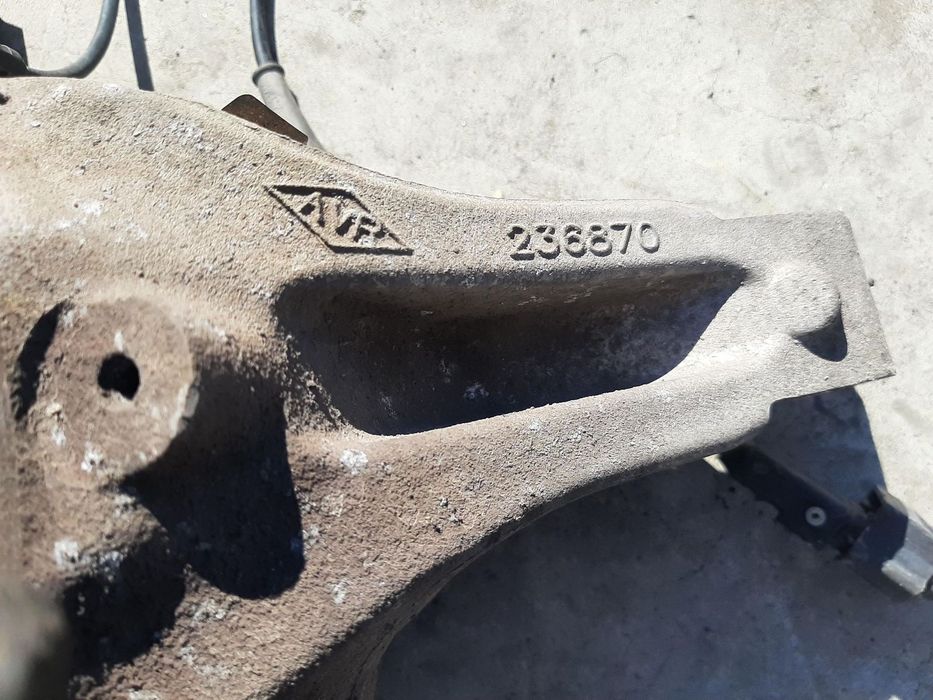 fuzeta dreapta fata 2.0 dci renault laguna 3