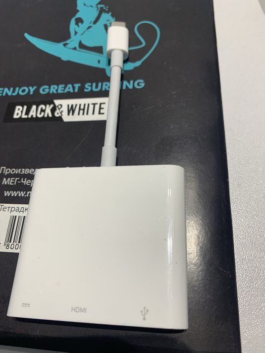 Apple USB-C Digital AV Multiport Adapter (A2119)