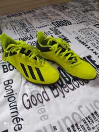 Футболни обувки Adidas 37