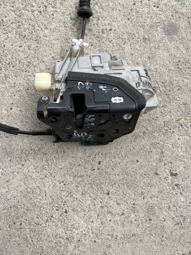 Broasca dreapta fata DE EUROPA pt vw passat b6
