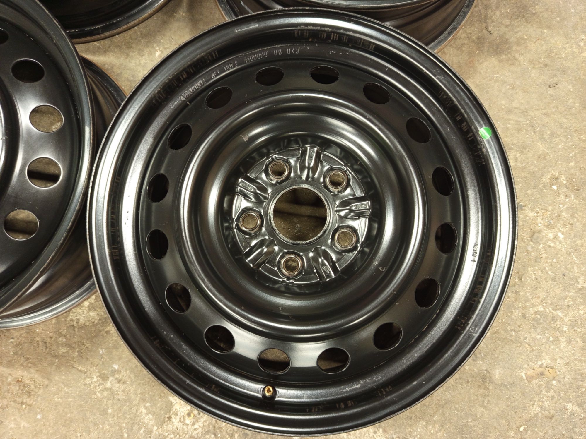 16" Toyota Auris Corolla Железни Джанти 5x114,3