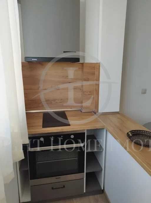 Продава се Тристаен апартамент в Пловдив, Изгрев - 80 кв.м за 1050 €/кв.м - Снимка #4