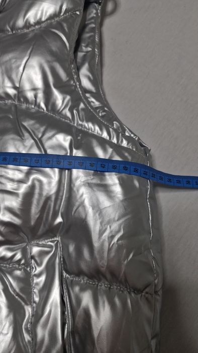 Нов дамски елек М размер