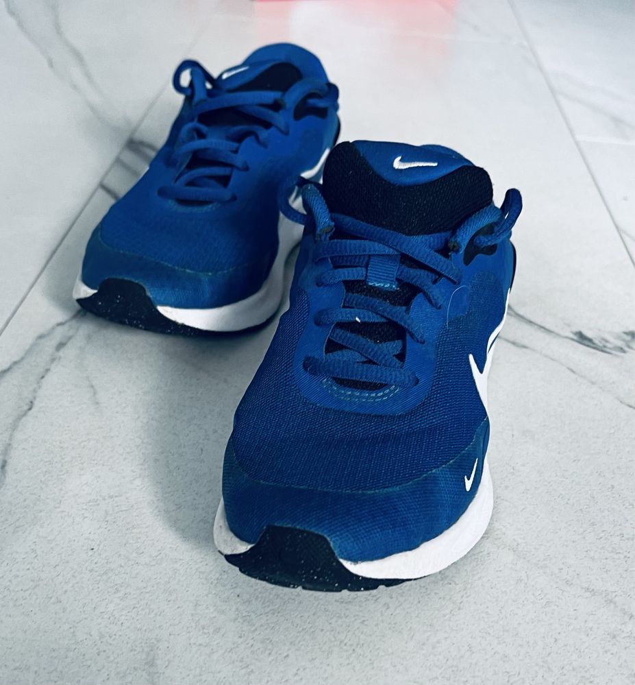 Маратонки Nike